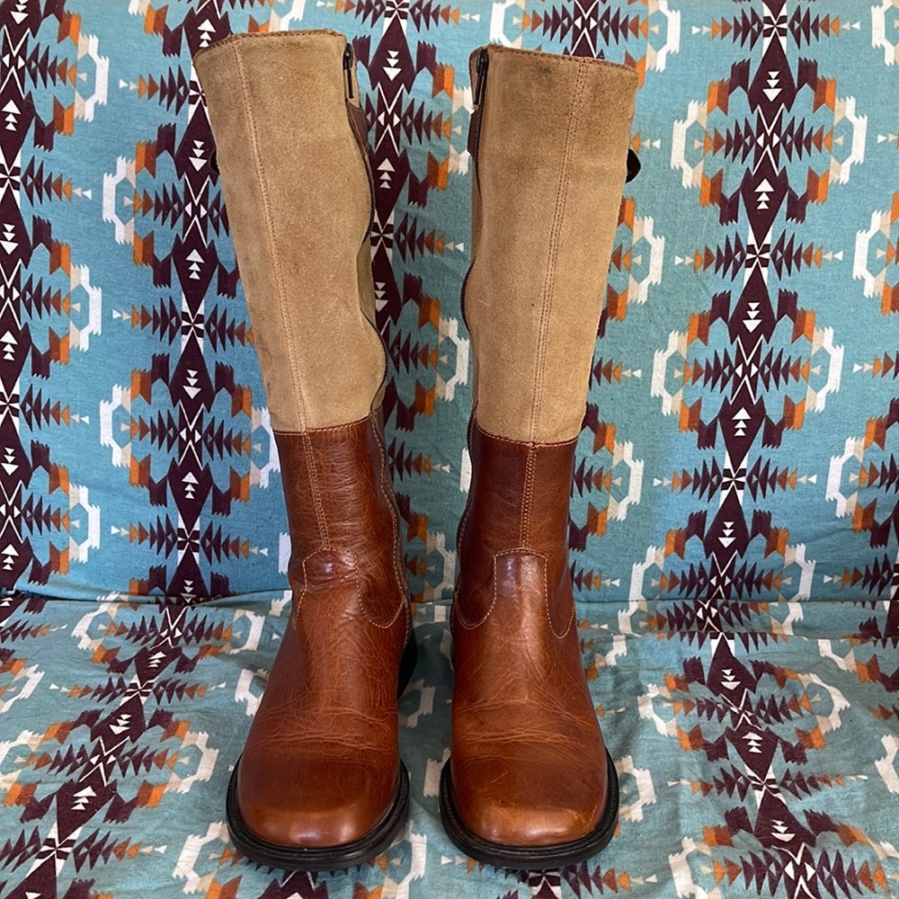 Matisse brown and tan zip up boots size 6